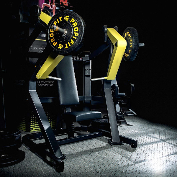 D-905 Жим от груди (Chest Press)