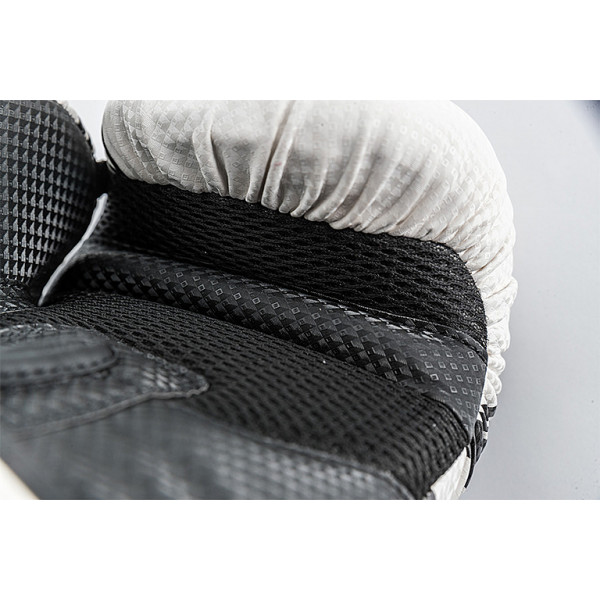 UFC PRO Performance Rush 14 Oz - белые