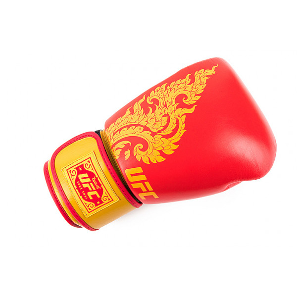 UFC Premium  True Thai Перчатки для бокса (красные)