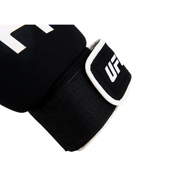 UFC Перчатки для бокса и ММА черные/белые - L